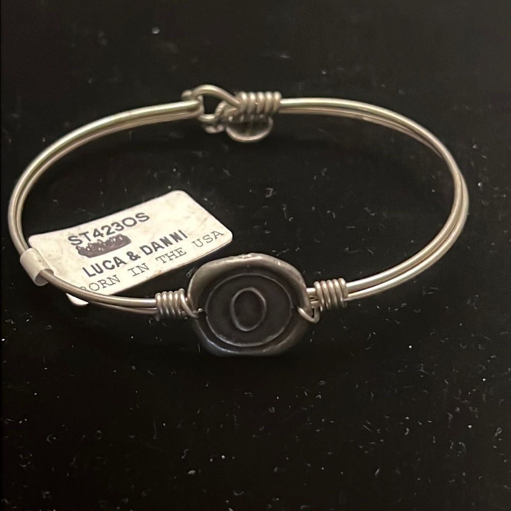 NWT Luca and Danni “O” bracelet